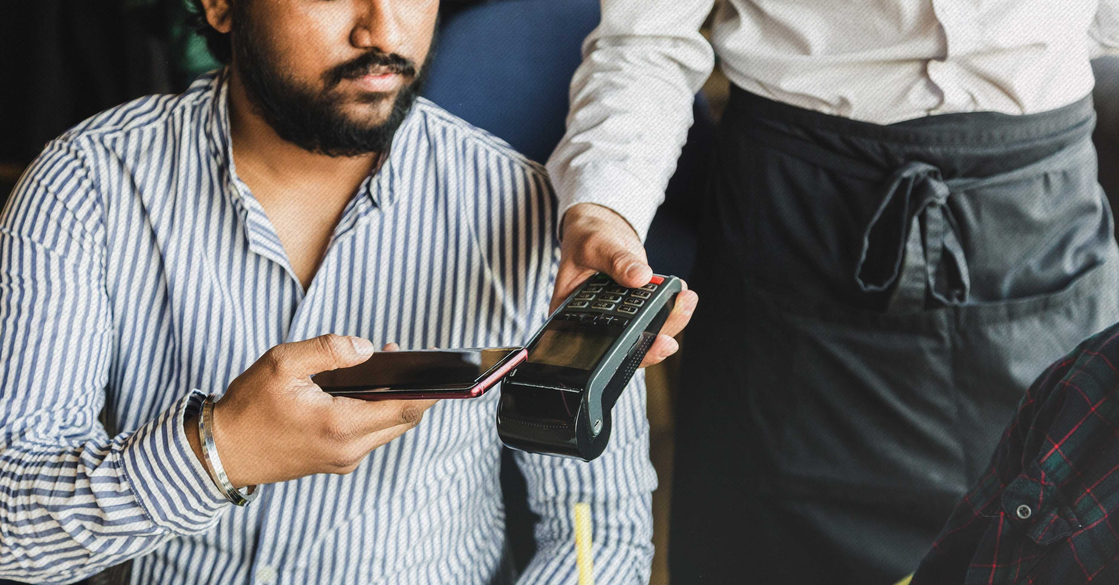 How Do Environmental Sensors Benefit the Hospitality Industry? - Cover Image for the article